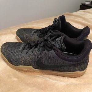 Nike Mens Kobe Mamba Rage Premium Basketball Shoes